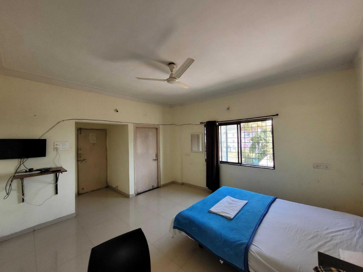 Spot On 72974 Gokul Lodge Pune Exterior foto